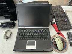 eMachine Laptop w/Carry Bag and Accessories