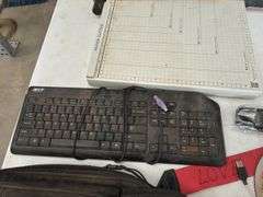 eMachine Laptop w/Carry Bag and Accessories