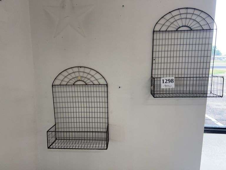 wrought iron hanging baskets(2)