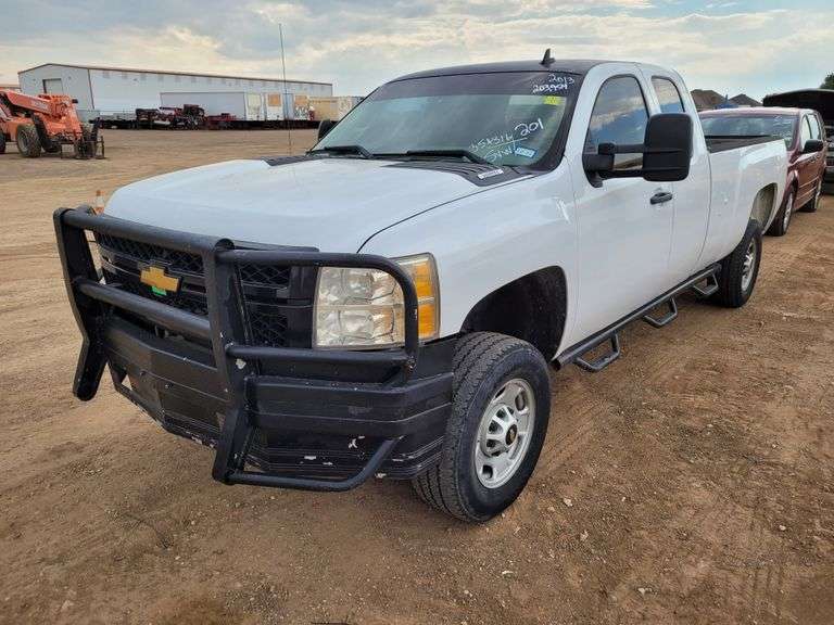 2013  Chevrolet  Silverado 2500  Extended Cab