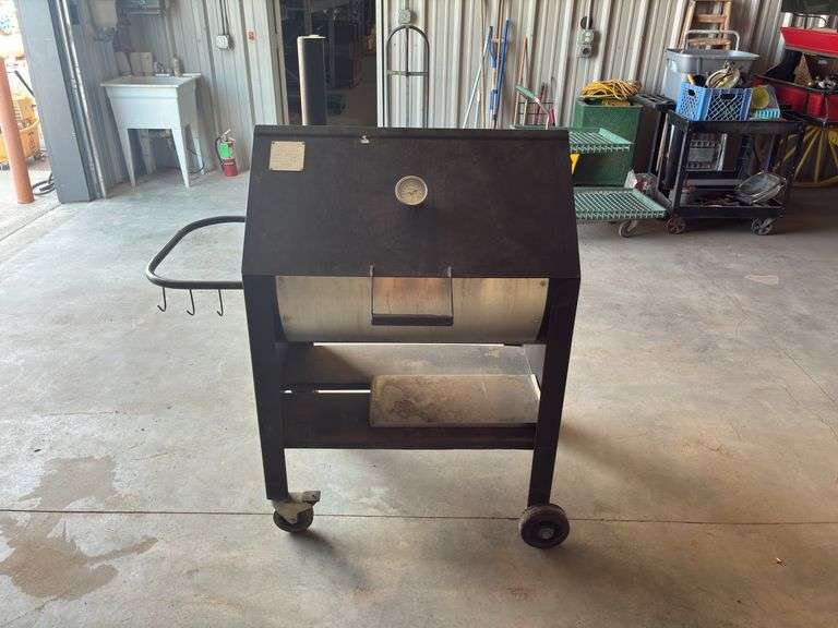 Ternan Son of Brisket  Smoker Cooker