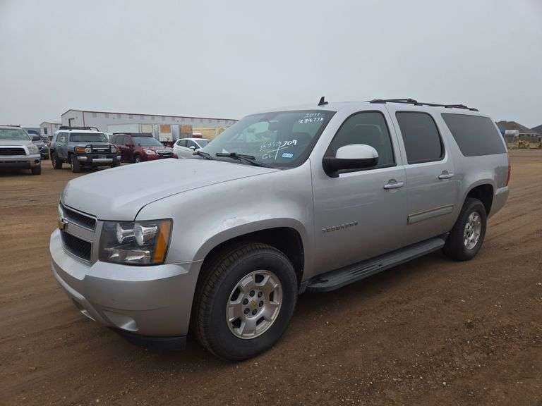 2011  Chevrolet  Suburban 1500 LS  SUV 4D