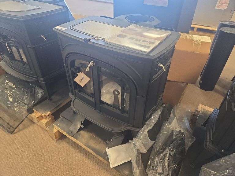 Vermont Castings Dauntless FlexBurn Wood Burning Stove