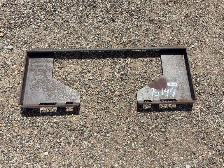 Wolverine  Quick Tach Cut Out Plate