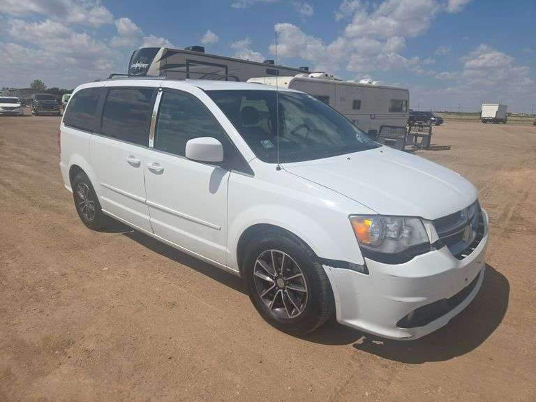 2017  Dodge  Grand Caravan SXT  Wagon 4D