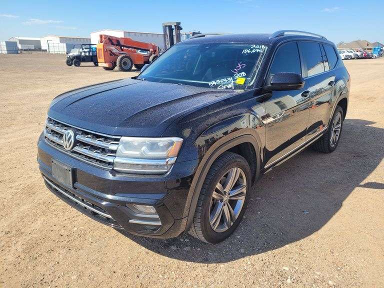 2018  Volkswagen  Atlas SEL  SUV 4D