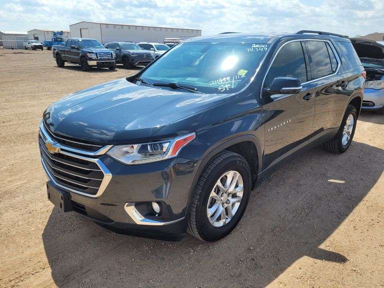 2020  Chevrolet  Traverse LT  SUV 4D