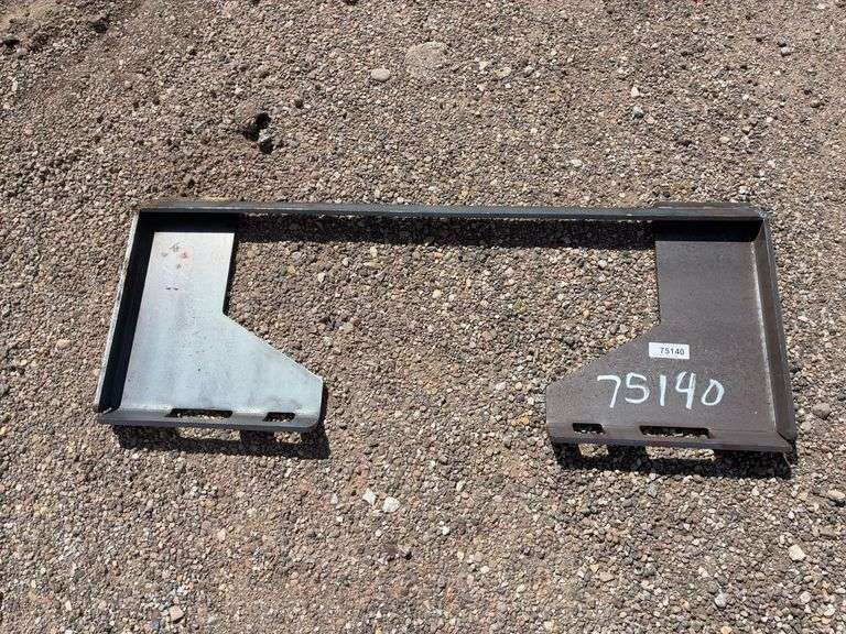 Wolverine  Quick Tach Cut Out Plate