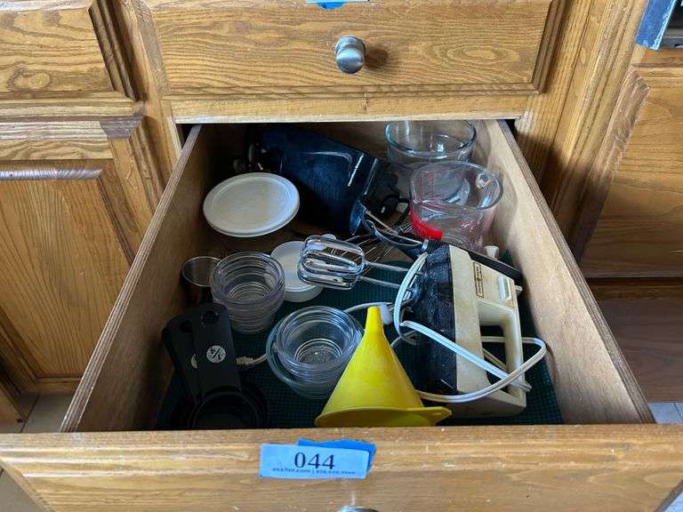 Kitchen supplies