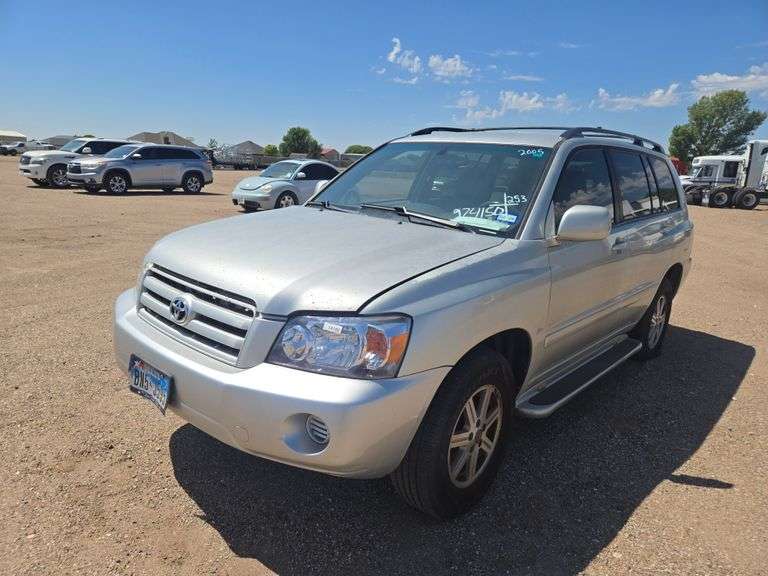 2005  Toyota  Highlander Base / Limited  SUV 4D
