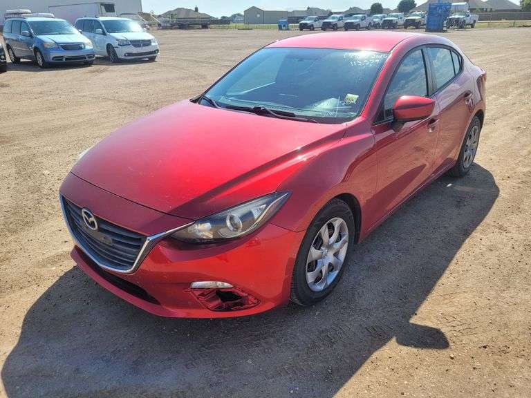 2015  Mazda  Mazda3 i Sport  Sedan 4D