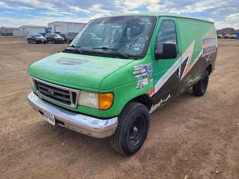 2006  Ford  E350 Vans Econoline  Cargo Van 3D