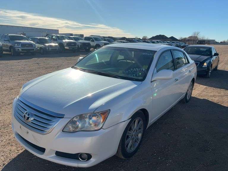 2010 Toyota Avalon Limited / XL / XLS Sedan 4D