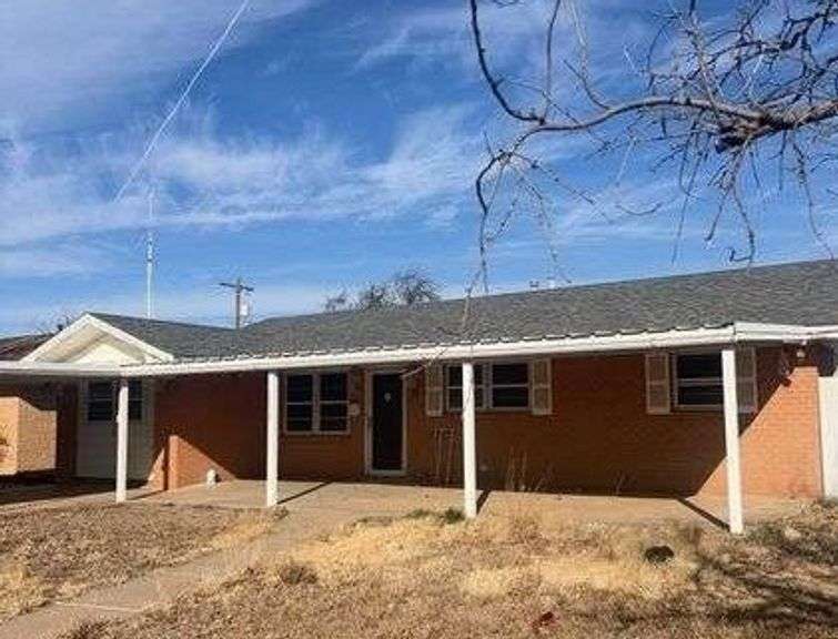 1028 NW 10th St, Tulia TX,79088