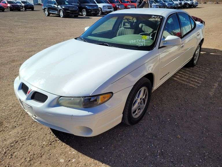 2003 Pontiac Grand Prix SE Sedan 4D