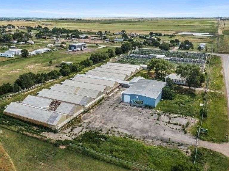 Greenhouse or Warehouse Opportunities on 6.86±AC