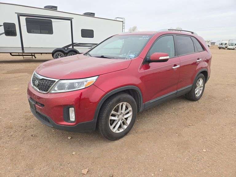 2014  Kia  Sorento LX  SUV 4D