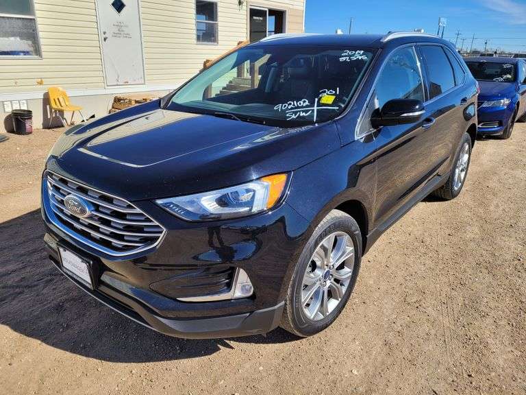 2019  Ford  Edge Titanium  SUV 4D