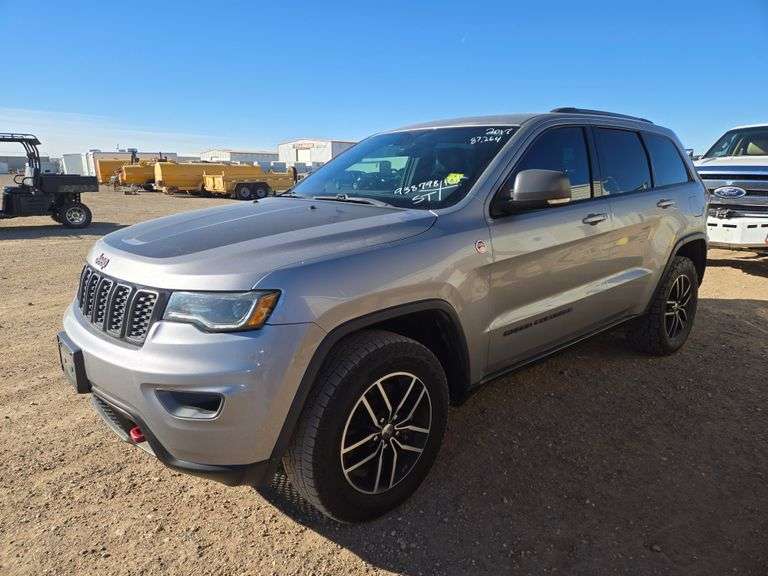 2017  Jeep  Grand Cherokee Trailhawk  SUV 4D