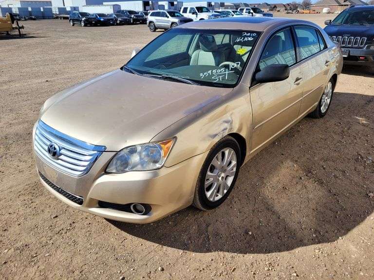 2010  Toyota  Avalon  Sedan 4D
