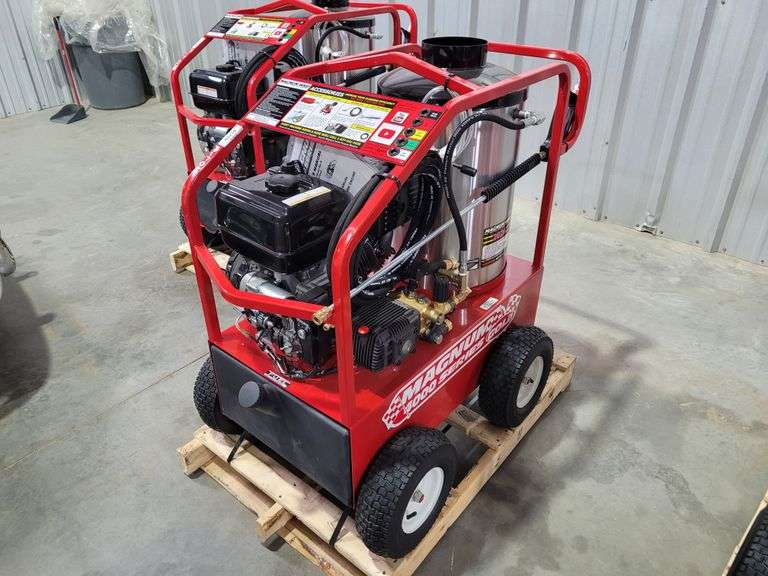 Magnum 4000 Series Gold Pressure Washer