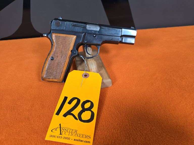 Luger Parabellum  9mm   Pistol