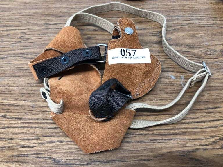 Bianchi Leather Shoulder Holster for Small/Medium Auto (Good Condition)