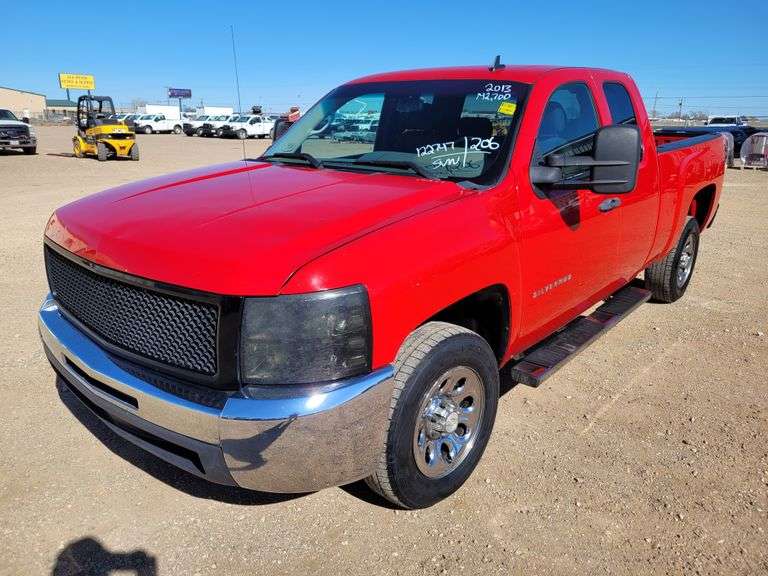 2013  Chevrolet  Silverado 1500 LS  Extended Cab 4D
