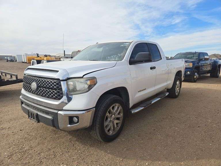 2018  Toyota  Tundra SR5  Double Cab 4D