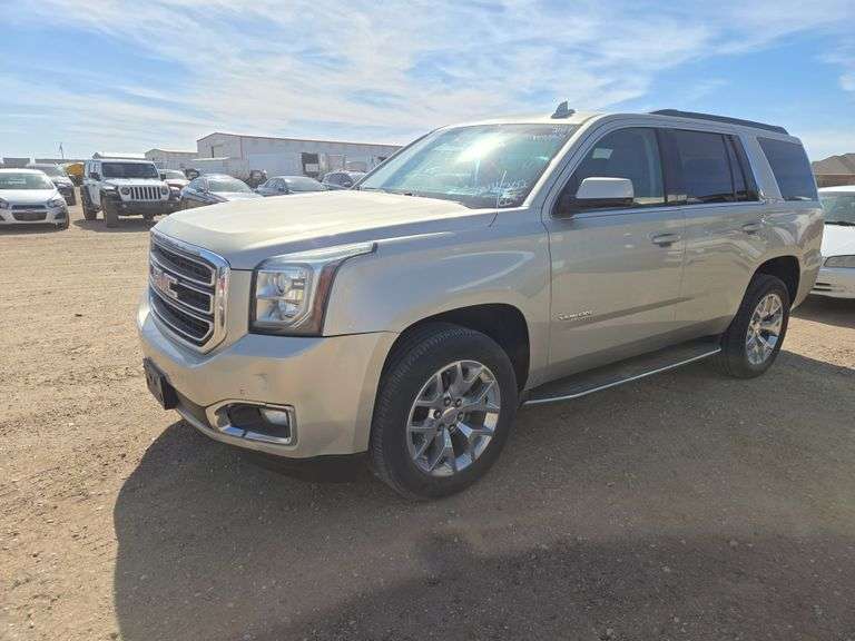 2017 GMC Yukon SLE SUV 4D