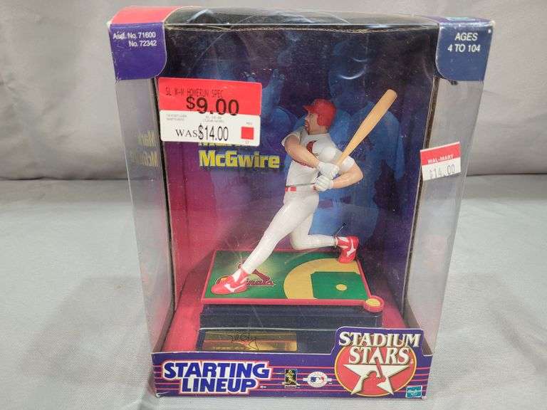 Starting Lineups Stadium Stars Mark McGwire Action Figure