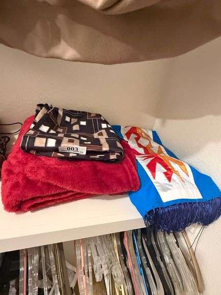 Women's Wraps and Sarapes