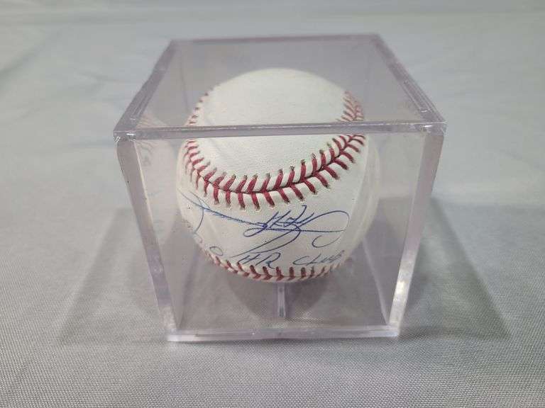 Autographed Baseball Signed by Sammy Sosa 500 HR Club Numbered 164/500