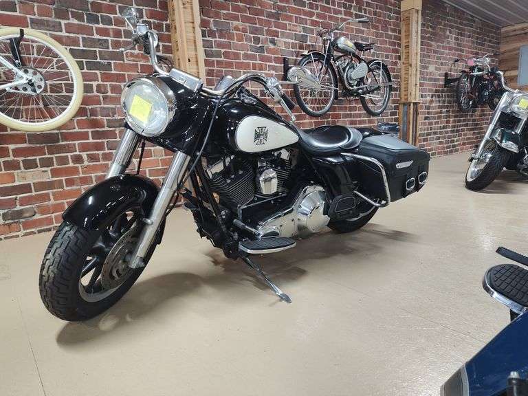 2000  Harley-Davidson  FLHPI Road King Police Edition   Motorcycle
