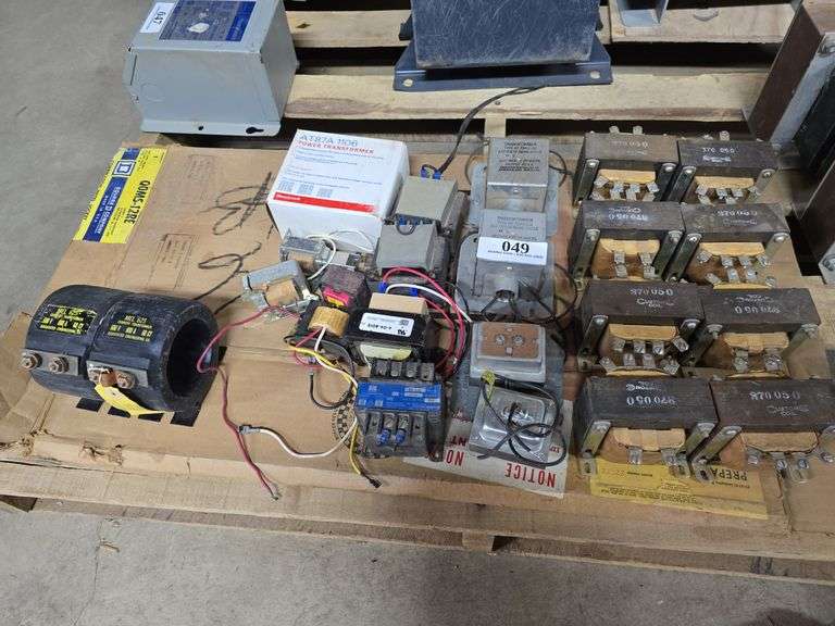 (21) Small Transformers & (2) Coil Transformers