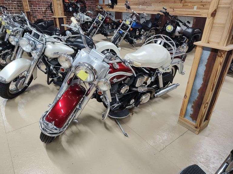 1961 Harley-Davidson Super 10 Motorcycle