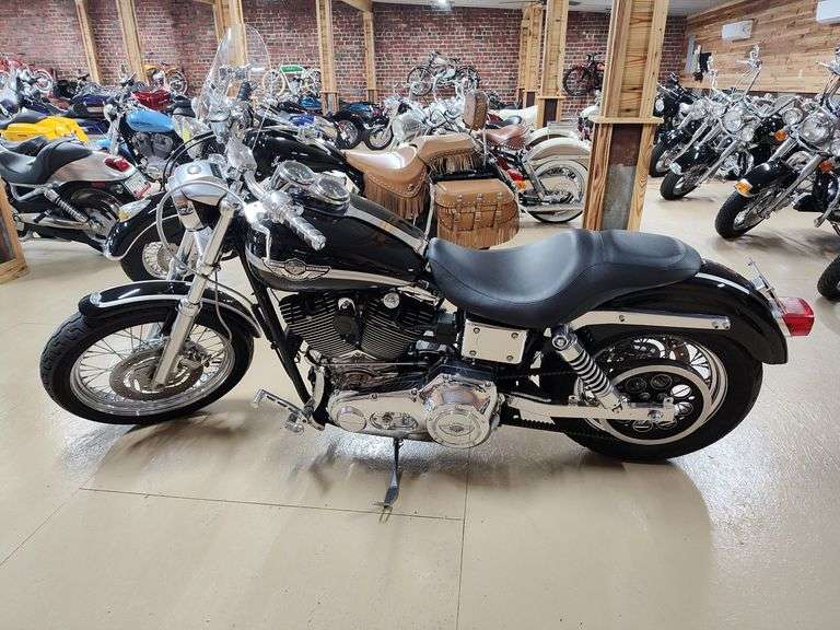 2003 Harley-Davidson FXDL Dyna Low Rider Motorcycle