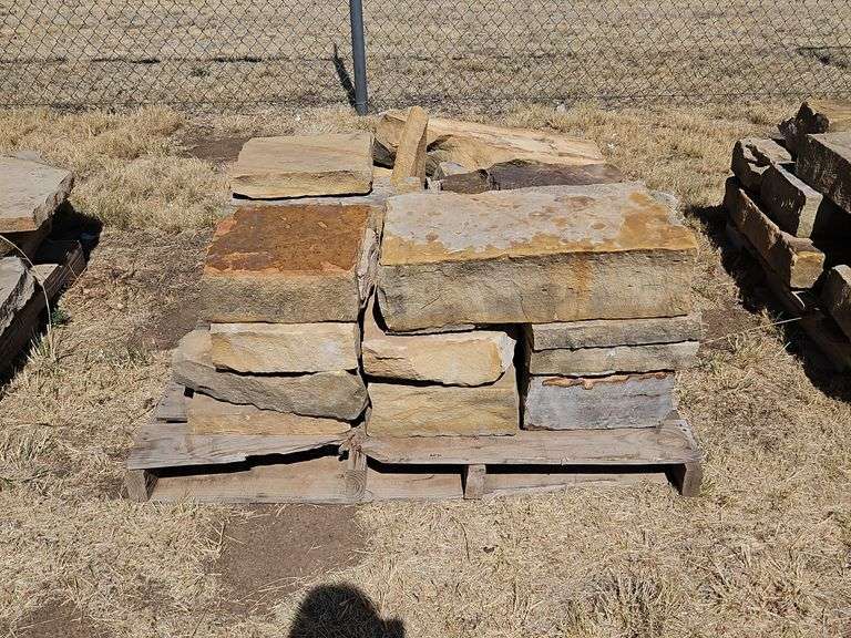 Pallet of Sandstone Wall/Steps/Landscaping Rock