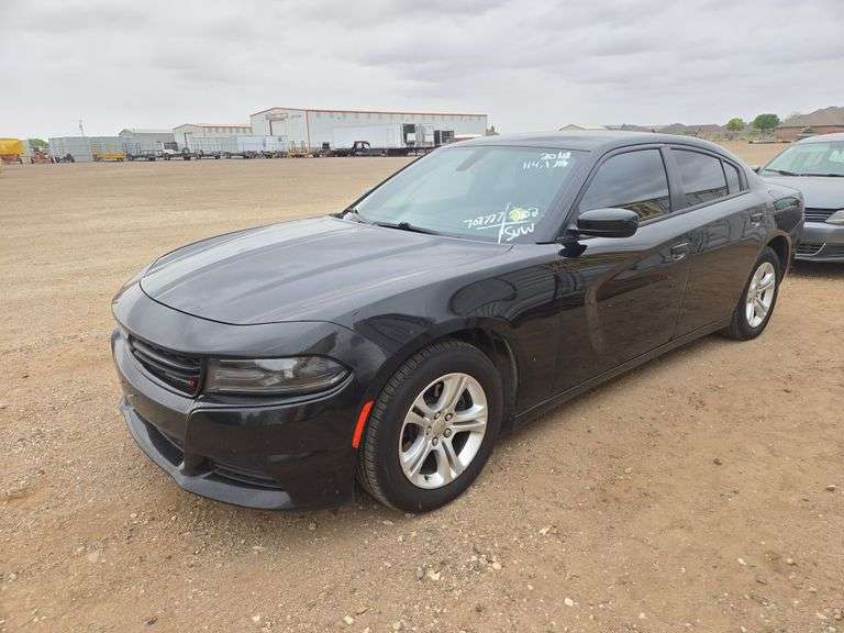 2019  Dodge  Charger SXT  Sedan 4D