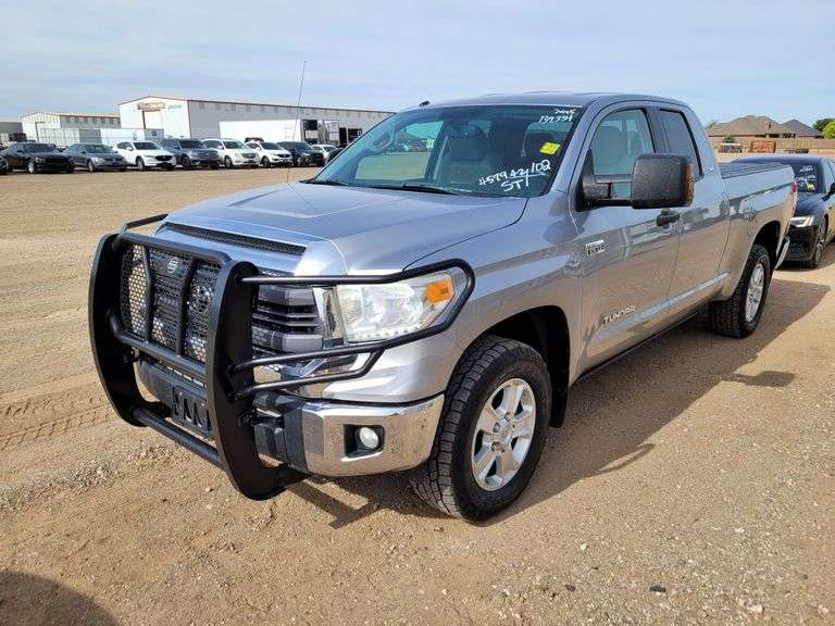 2015  Toyota  Tundra  Double Cab 4D