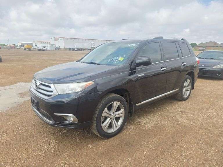 2013  Toyota  Highlander Limited  SUV 4D