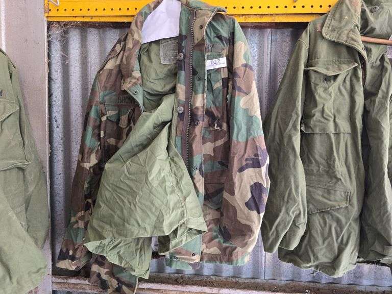 Vintage Camo Jacket sz Small Long