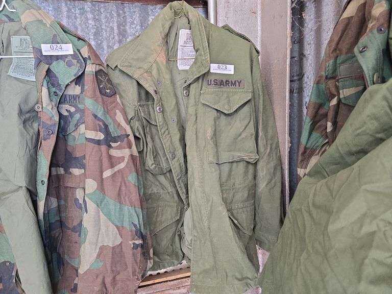 Vintage US Army Jacket sz Small Short