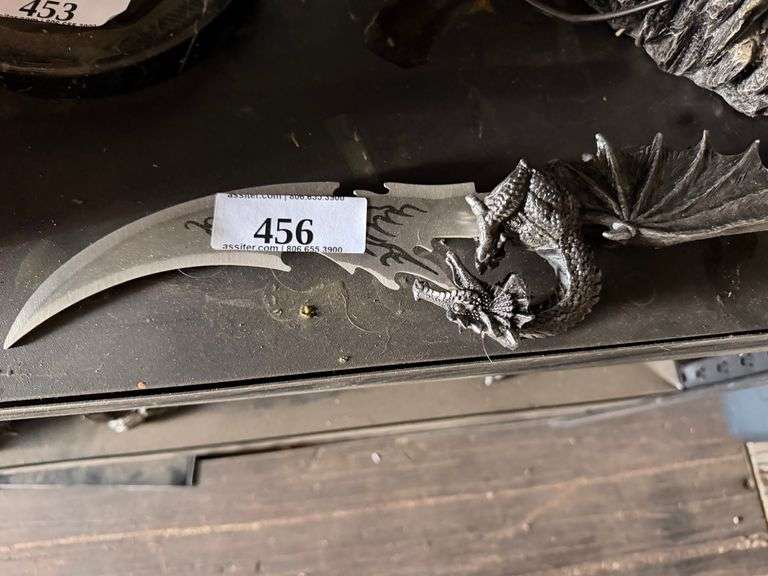 Dragon-Handle Curved Decorative Knife