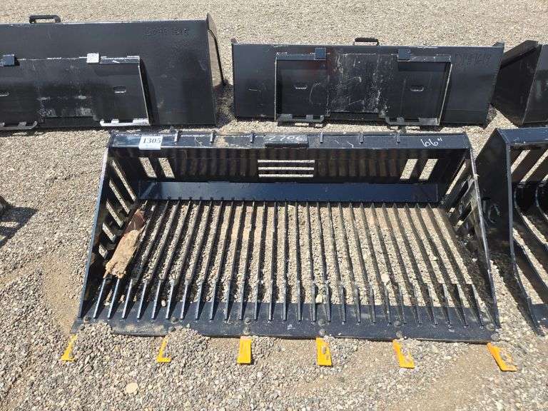 GIYI Skid Steer Quick Attach (66") Rock Bucket