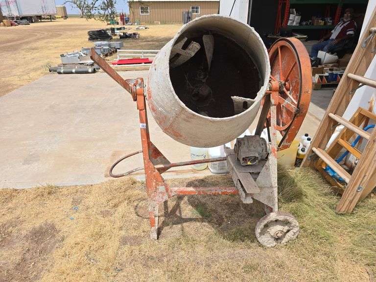 Electric Cement Mixer on Iron Wheels