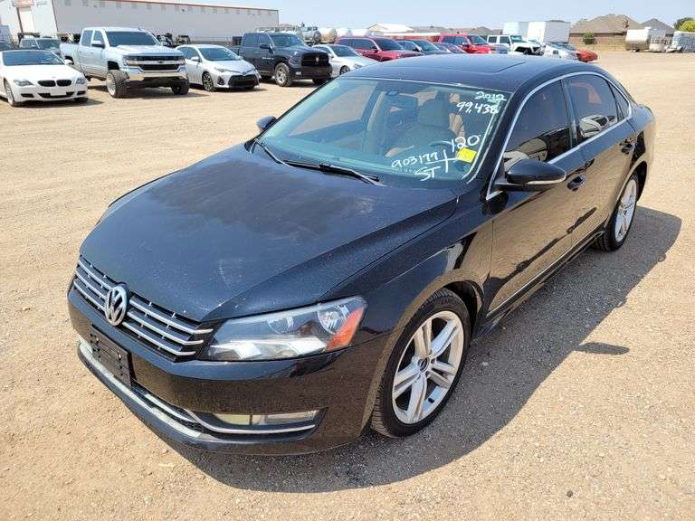 2012 Volkswagen Passat SEL 2.0 TDI Sedan 4D