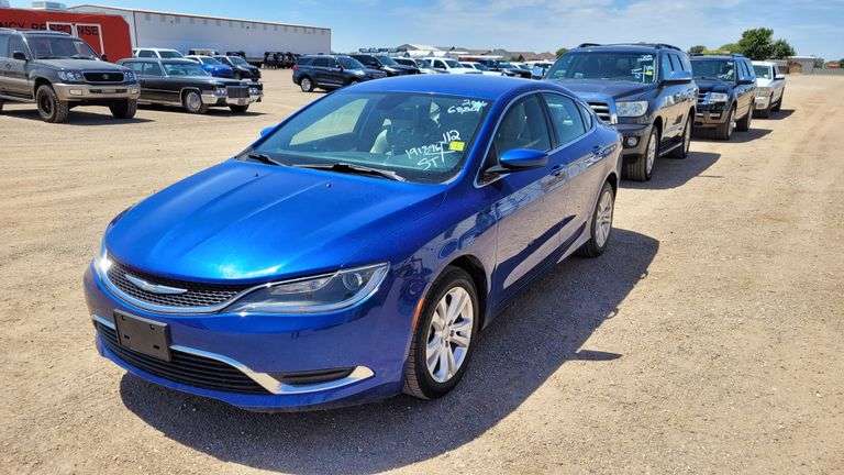 2016  Chrysler  200 Limited  Sedan 4D