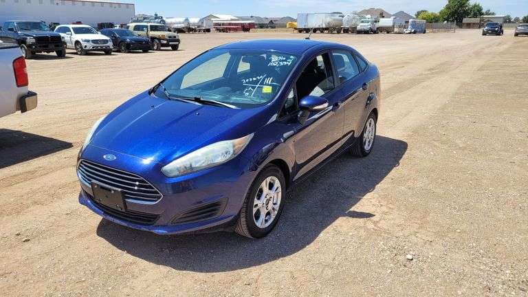 2016  Ford  Fiesta SE  Sedan 4D