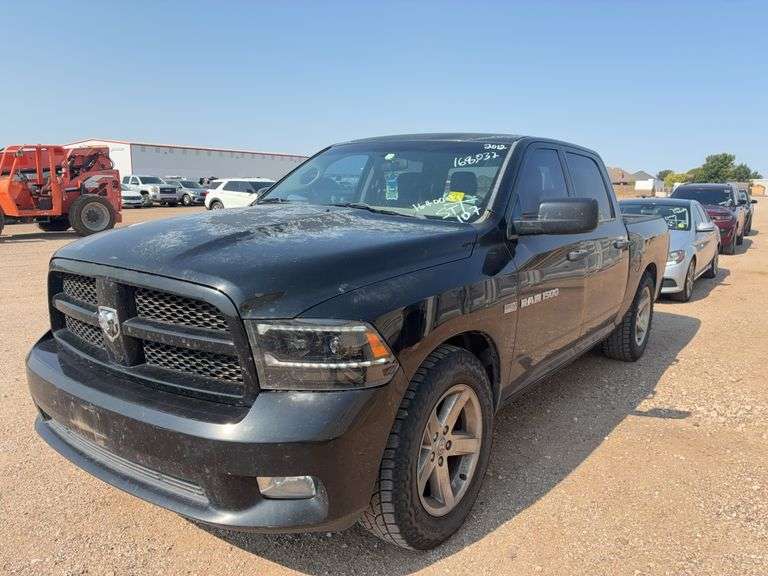 2012 Ram 1500 ST Crew Cab 4D